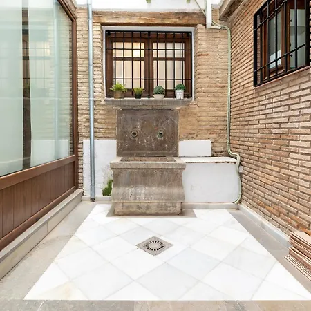Alhambra View Nest Apartment *