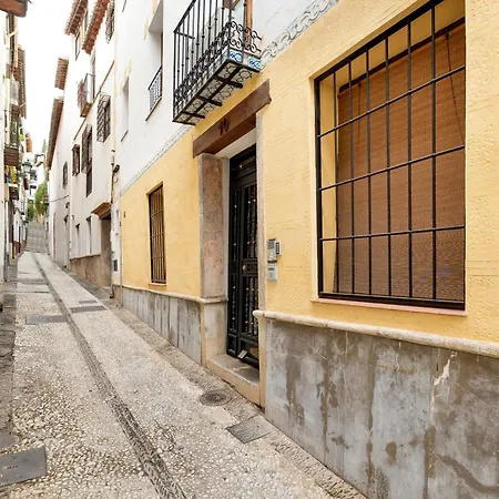 Alhambra View Nest Apartment